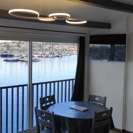 Apartment T2 Vue Avec Parking Piscine Tennis Boulodrome Parc Enfants *