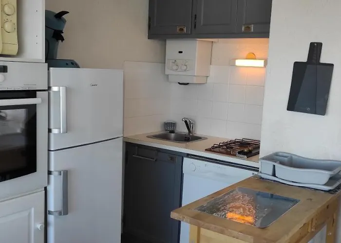 T2 Vue Avec Parking Piscine Tennis Boulodrome Parc Enfants Apartmán Agde