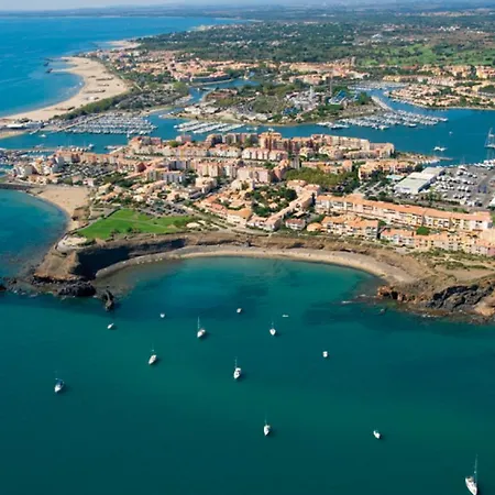 Apartmán T2 Vue Avec Parking Piscine Tennis Boulodrome Parc Enfants *